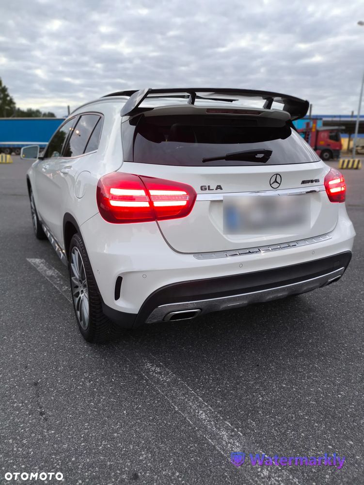 Mercedes-Benz GLA 250 4-Matic AMG Line - 5