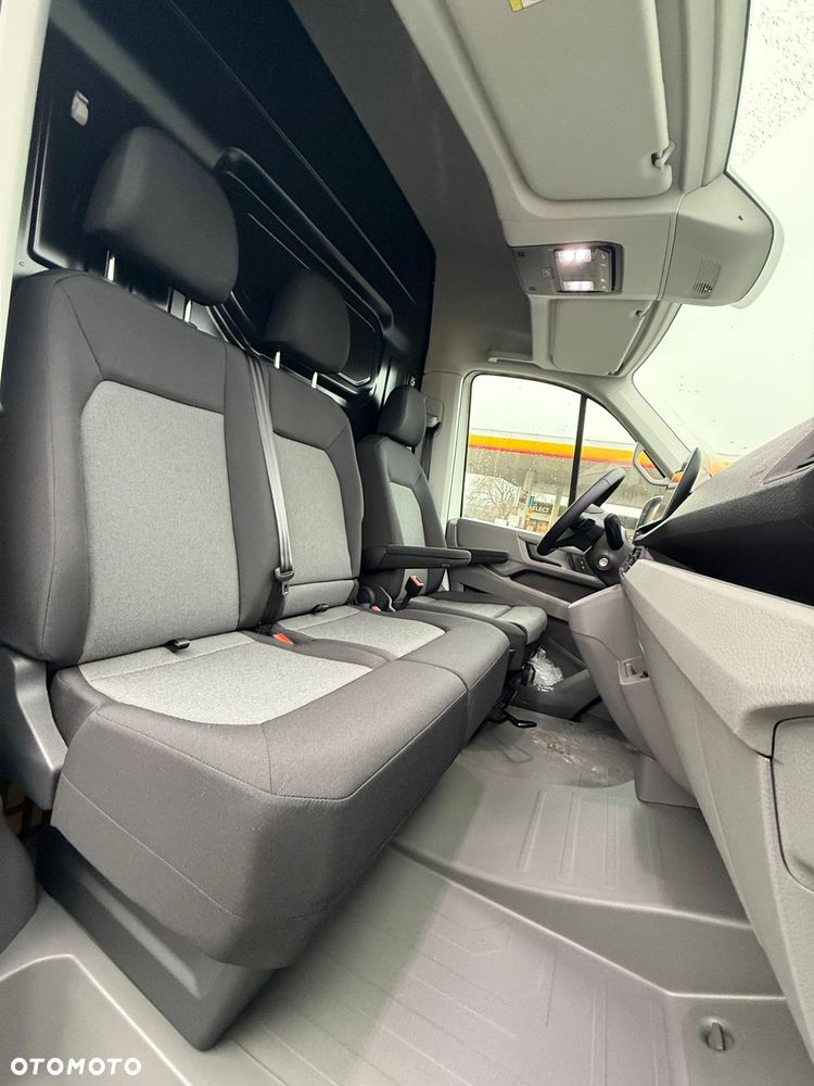 Volkswagen Crafter - 11