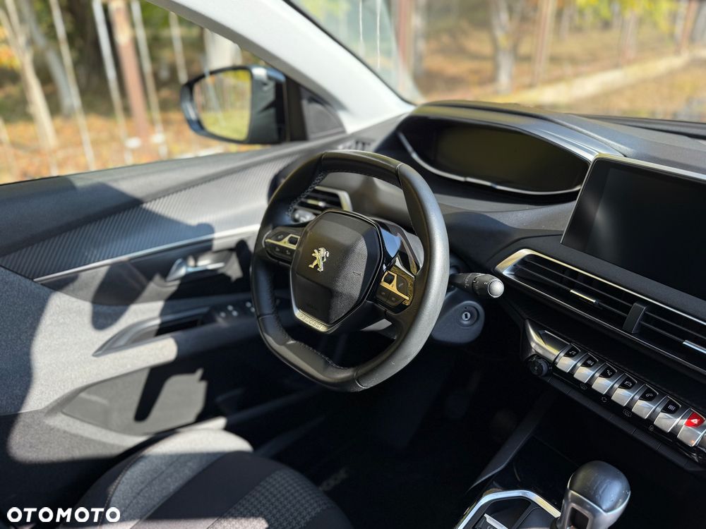 Peugeot 3008 1.2 PureTech Active Pack S&S - 19