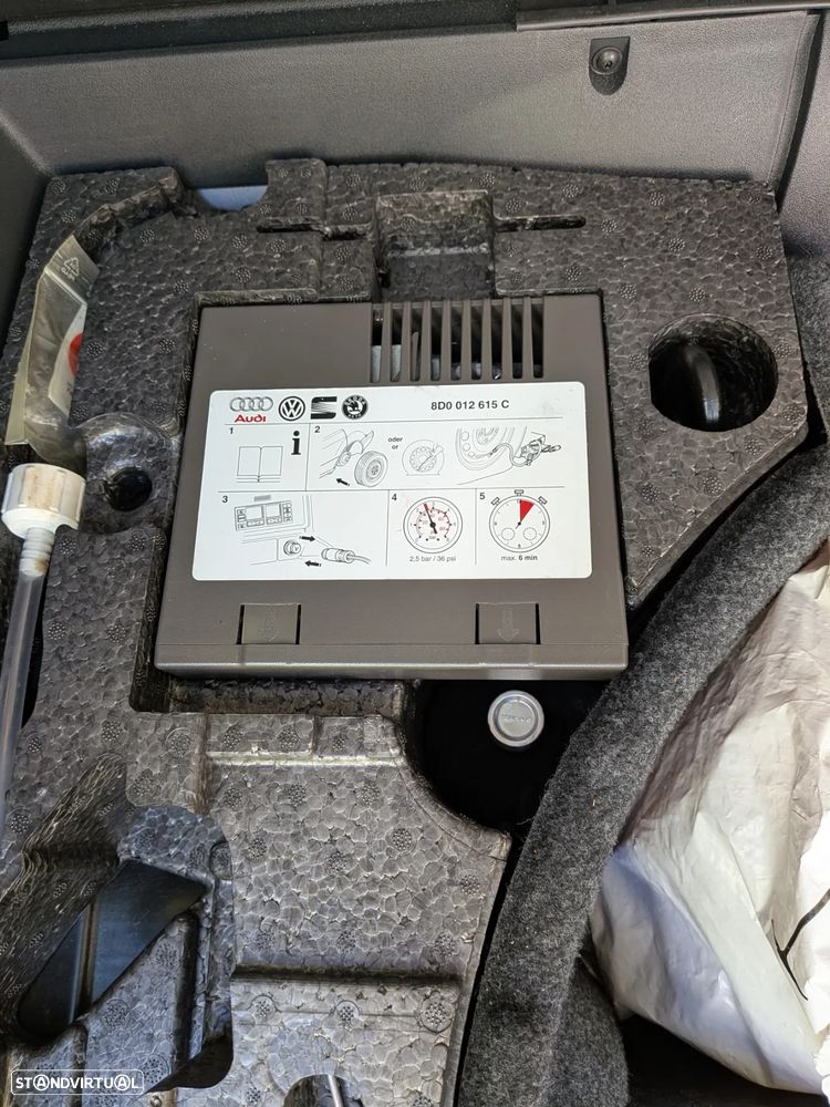 VW Passat Variant 1.6 TDI BlueMotion Comfortline - 29