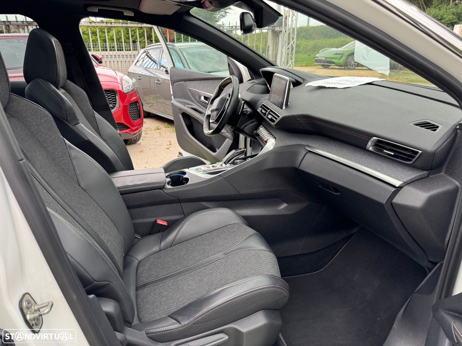 Peugeot 3008 1.6 BlueHDi GT Line EAT6 - 26