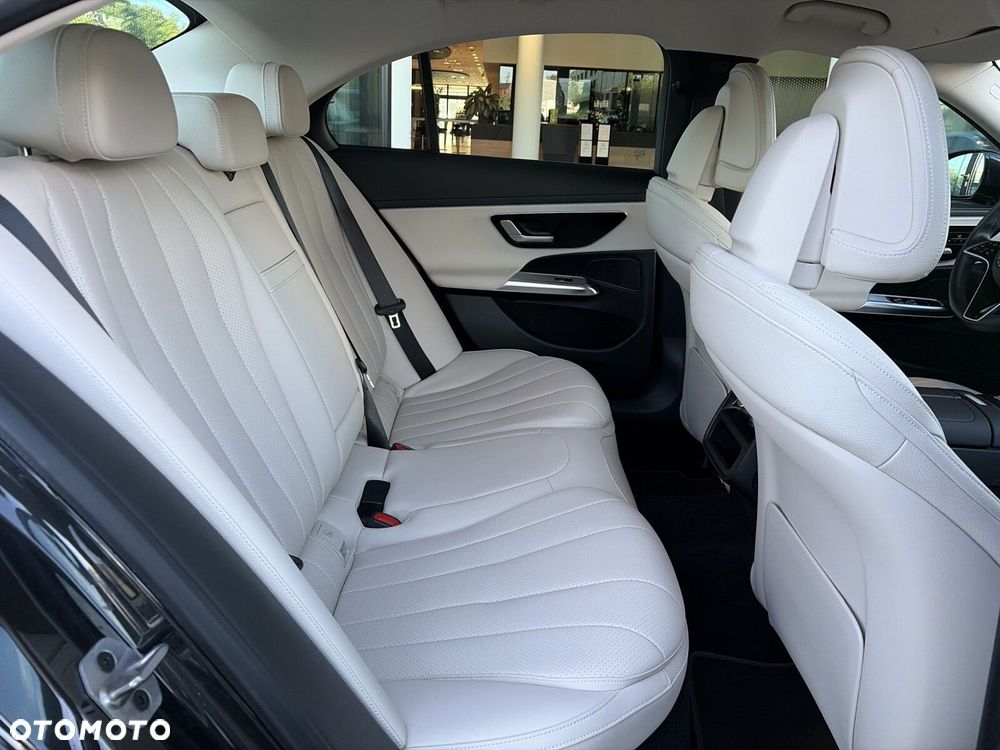 Mercedes-Benz Klasa E 220 d mHEV AMG 9G-Tronic - 15
