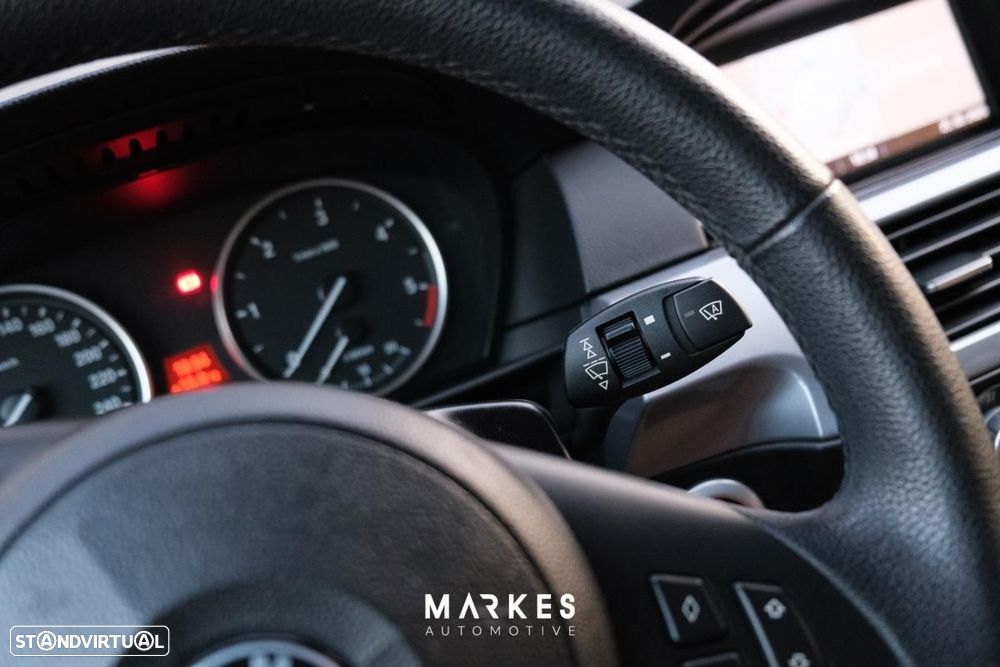 BMW 520 d Executive - 29