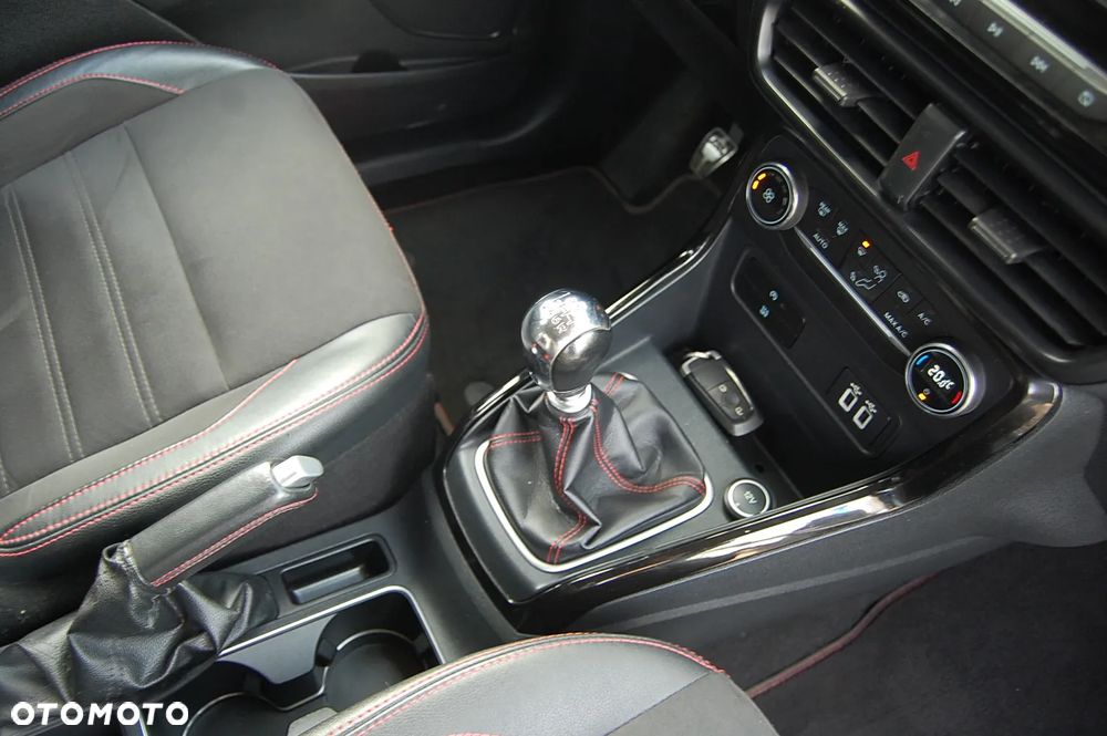 Ford EcoSport 1.0 EcoBoost ST-Line Black ASS - 32