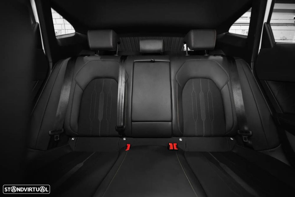 Cupra Formentor 1.4 e-Hybrid DSG VZ - 12