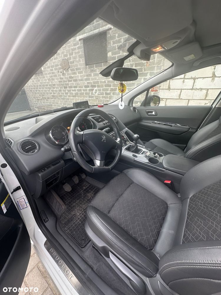 Peugeot 3008 HDi 115 Active - 7