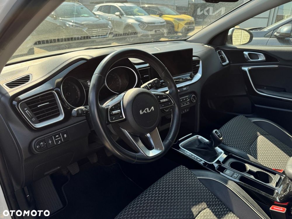 Kia XCeed 1.5 T-GDI Business Line - 4