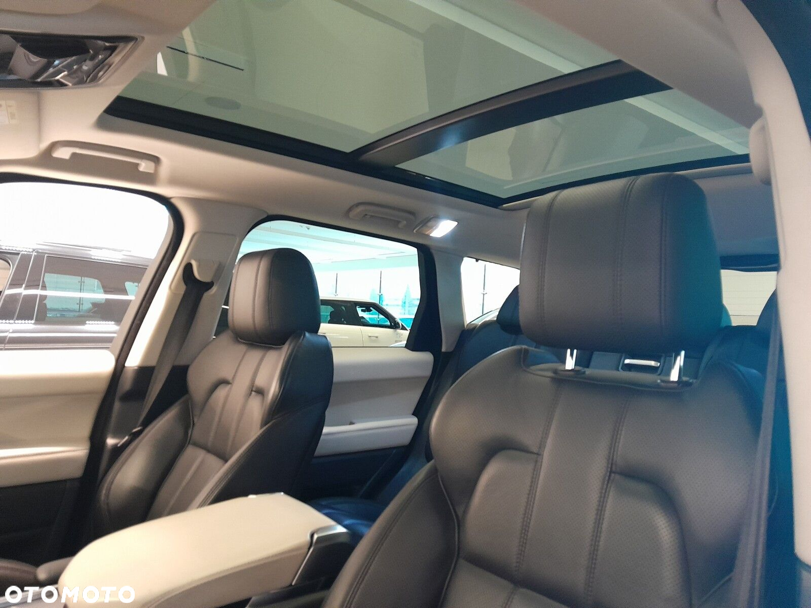 Land Rover Range Rover Sport S 3.0 SD V6 HSE - 12