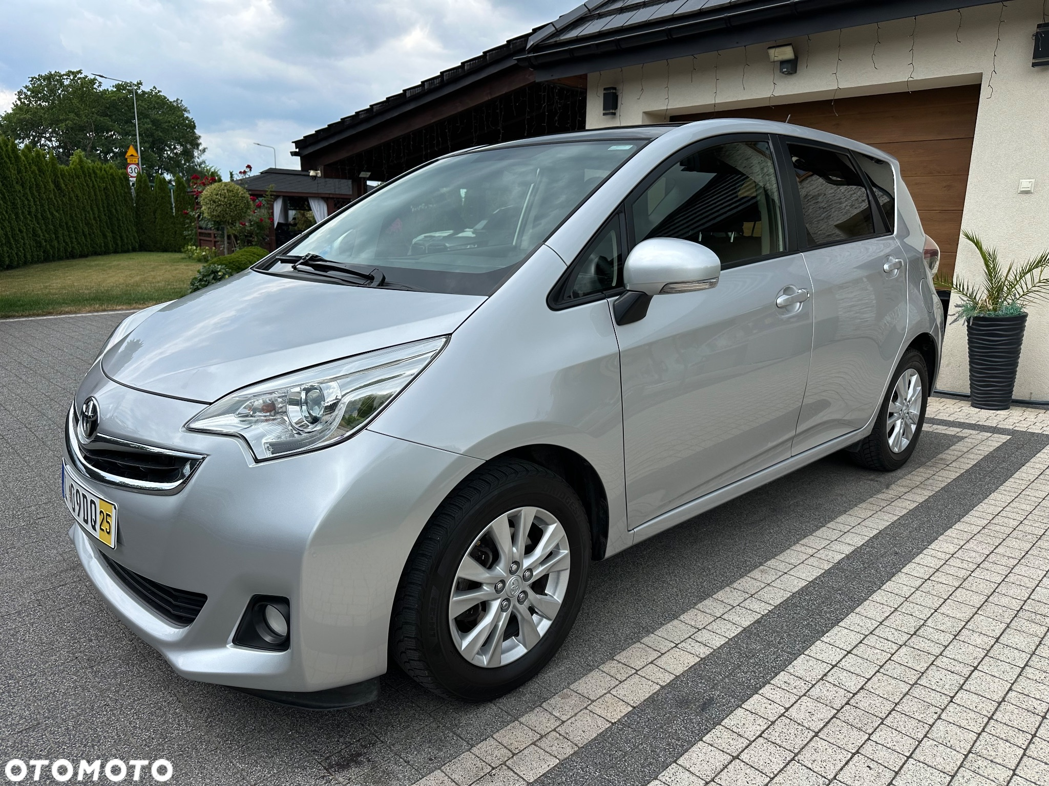 Toyota Verso S 1.33 VVT-i Multidrive Comfort - 3
