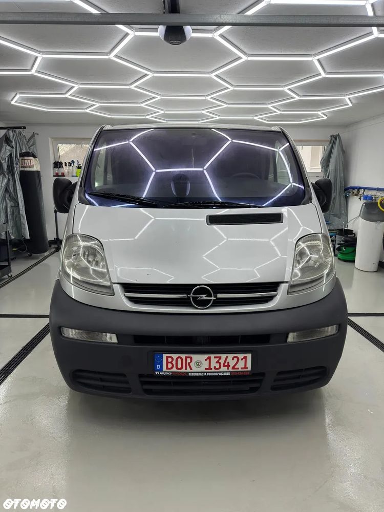 Opel Vivaro - 2