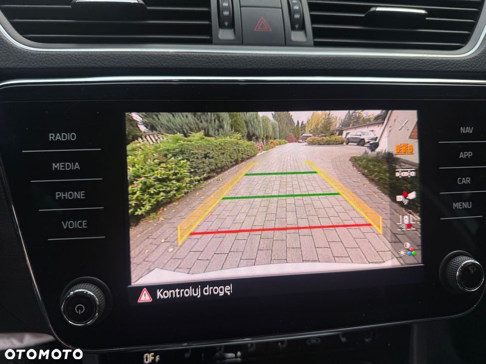Skoda Superb 1.5 TSI Ambition DSG - 37