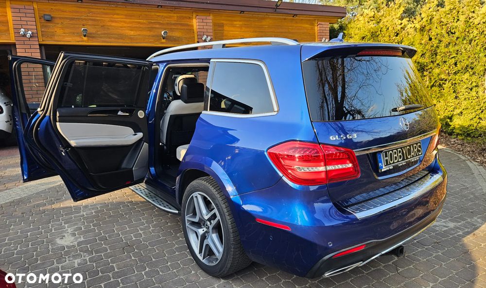 Mercedes-Benz GLS - 20