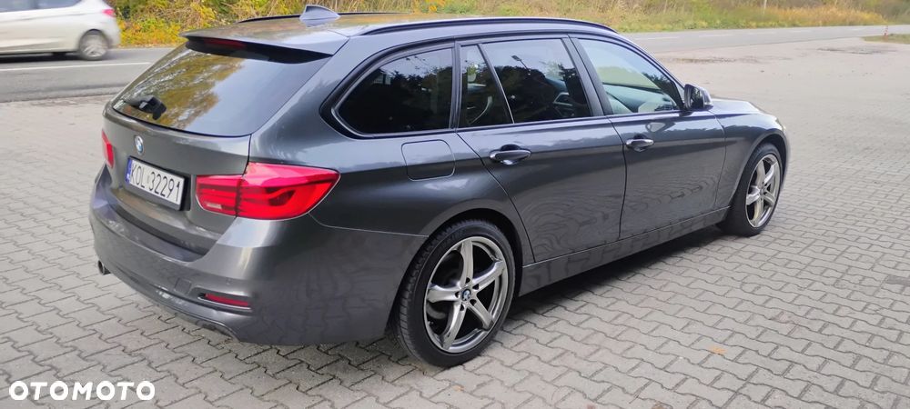 BMW Seria 3 318d Sport Line - 4