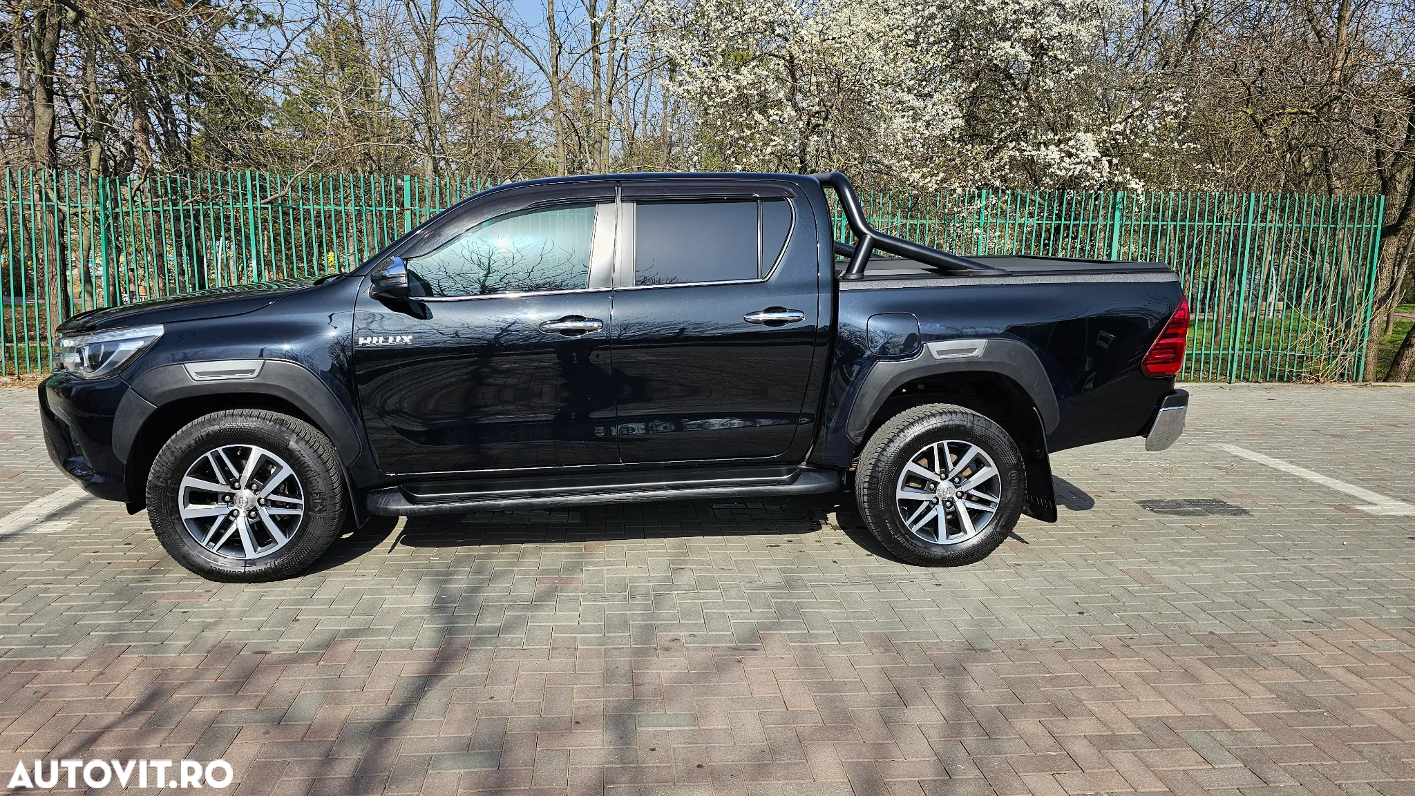 Toyota Hilux 4x4 Double Cab A/T Invincible - 7