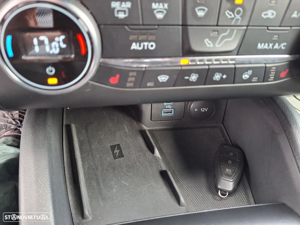 Ford Focus 1.0 EcoBoost MHEV ST-Line - 18