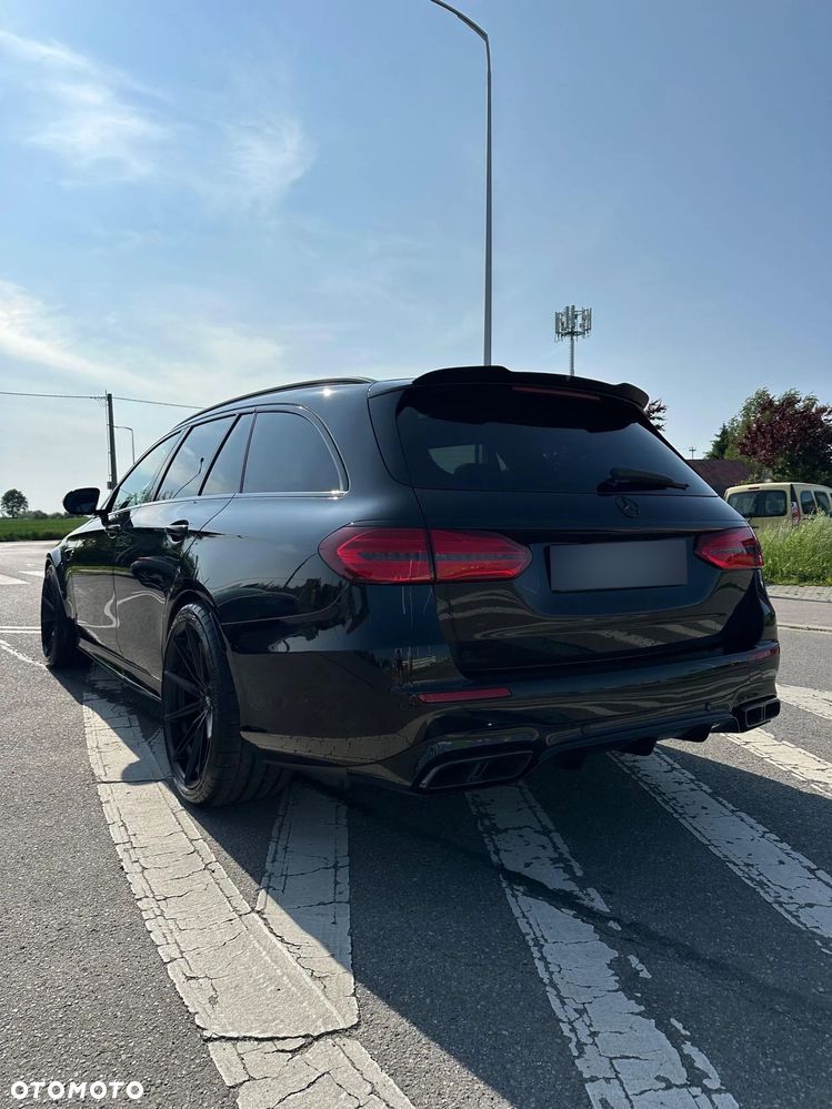 Mercedes-Benz Klasa E AMG 63 S 4Matic+ AMG Speedshift MCT-9G - 29