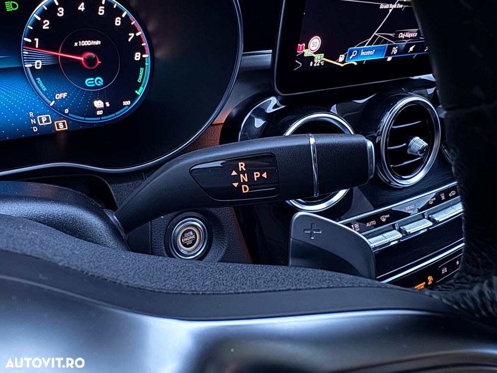 Mercedes-Benz GLC - 38