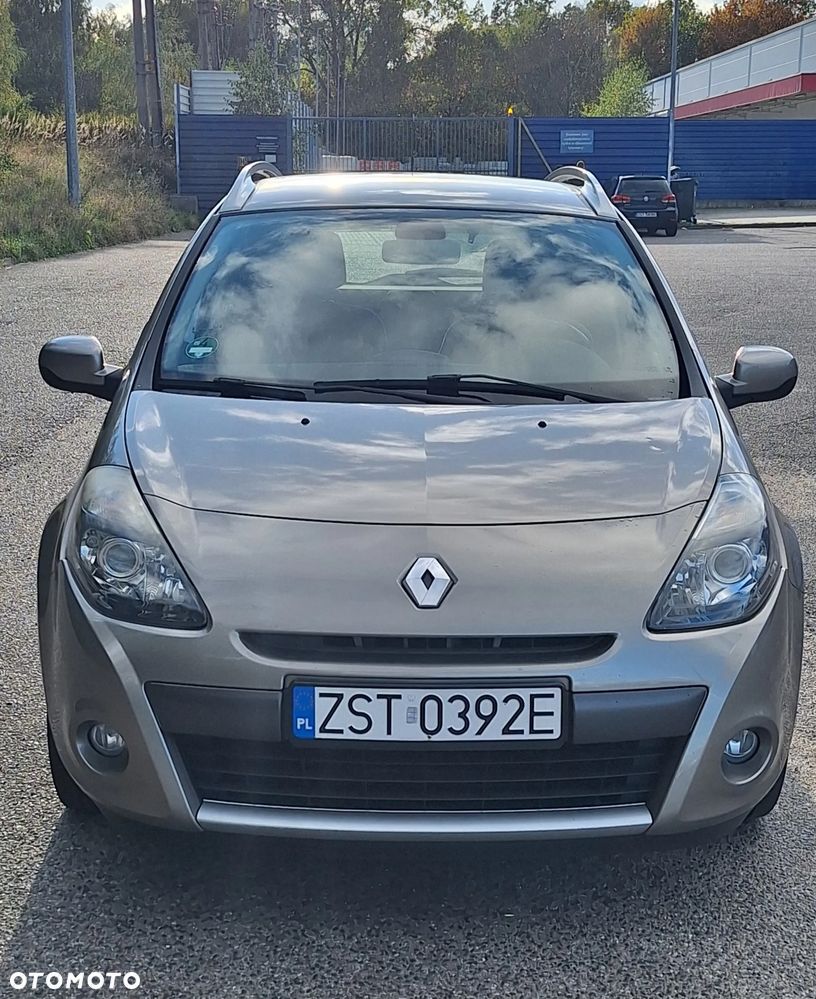 Renault Clio 2010 photo 4