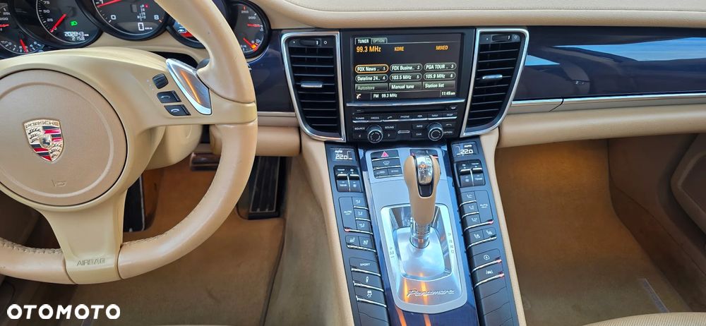 Porsche Panamera 4 PDK - 17