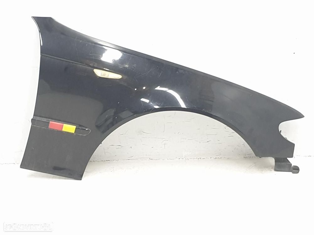 GUARDA-LAMAS FRENTE DIREITO BMW SERIE 3 BERLINA E46 - 1