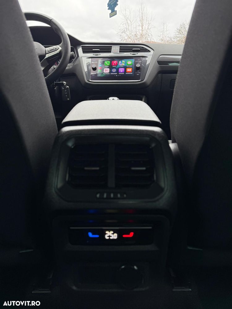 Volkswagen Tiguan - 14