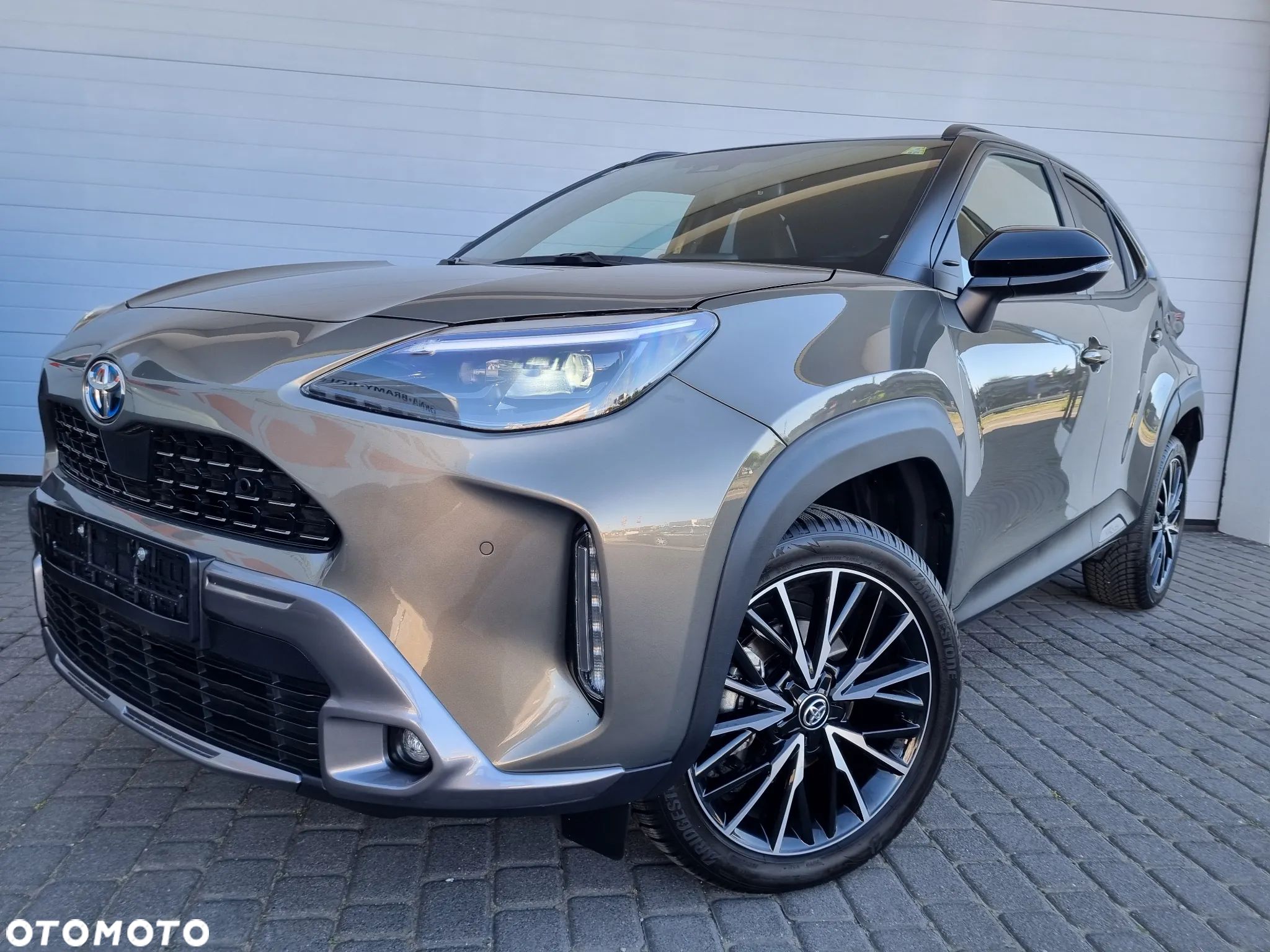 Toyota Yaris Cross Hybrid 1.5 Adventure - 1