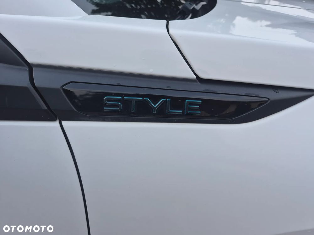 Peugeot 2008 BlueHDi 100 STOP & START Style - 5