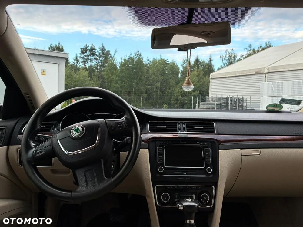 Skoda Superb 3.6 FSI 4x4 Business DSG - 8
