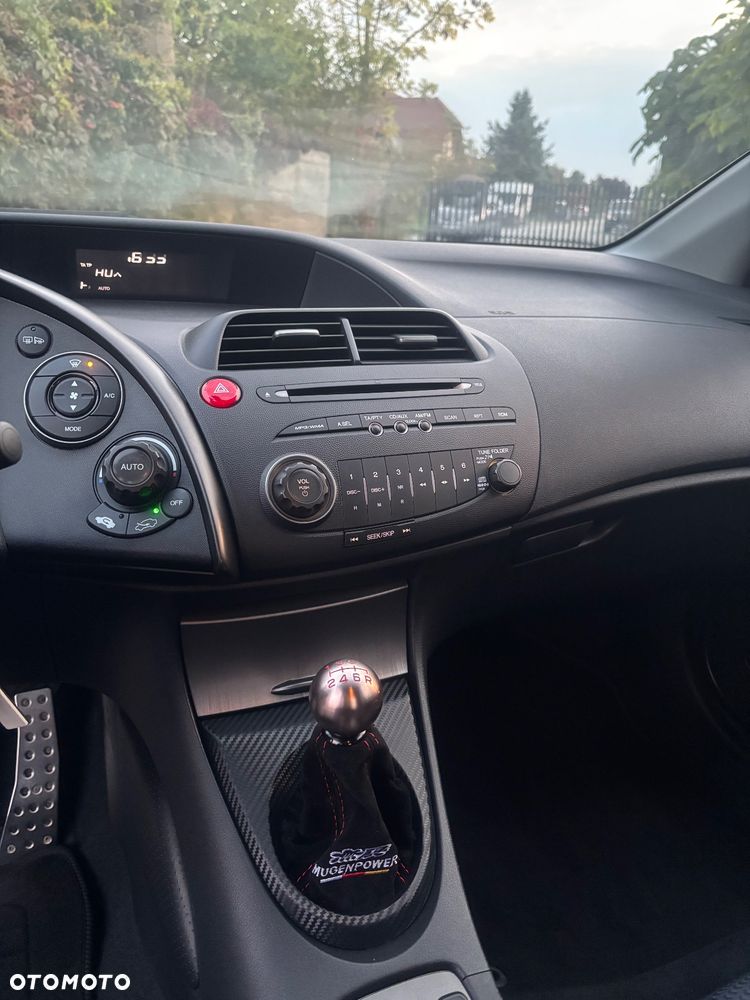 Honda Civic 1.8 Executive - 14