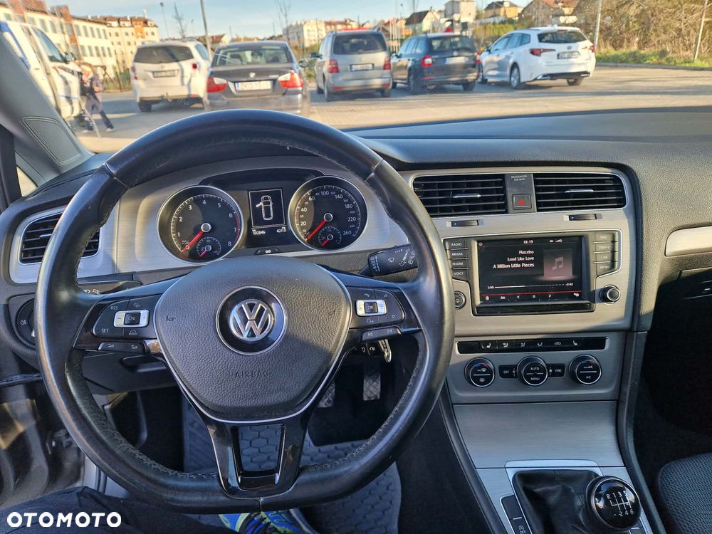 Volkswagen Golf 1.4 TSI BMT Comfortline - 21