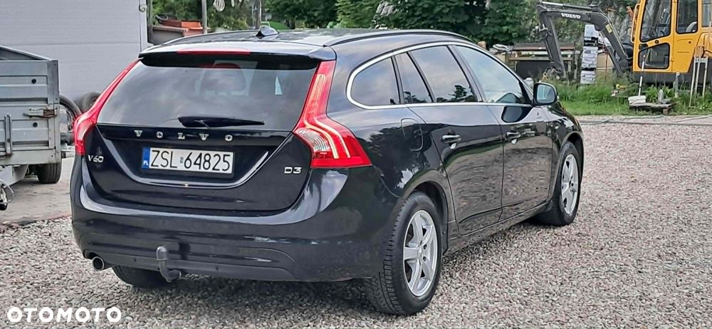 Volvo V60 D3 Momentum - 6