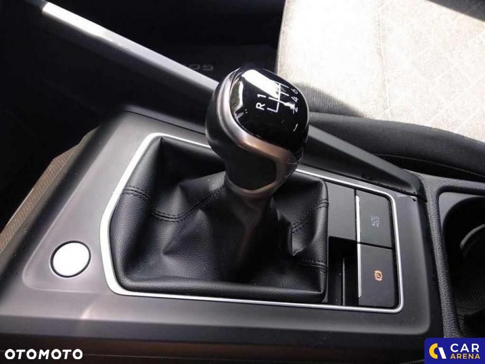 Volkswagen Golf - 15