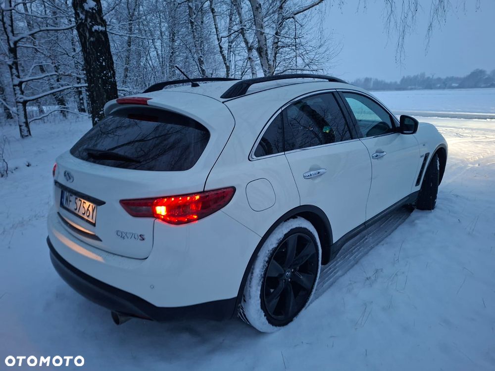 Infiniti QX70 3.0d S Premium - 4