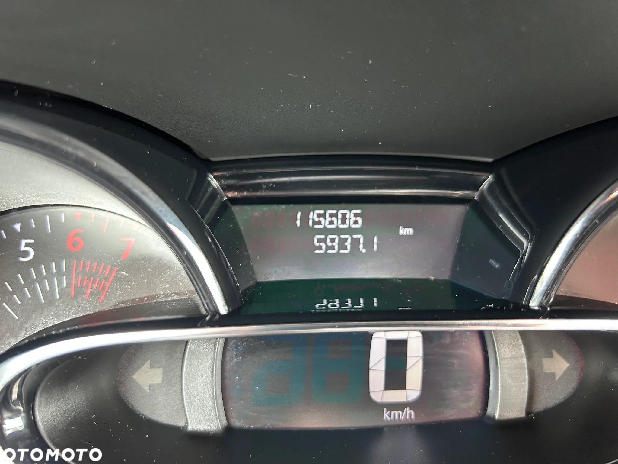 Renault Clio 1.2 16V Alize - 14