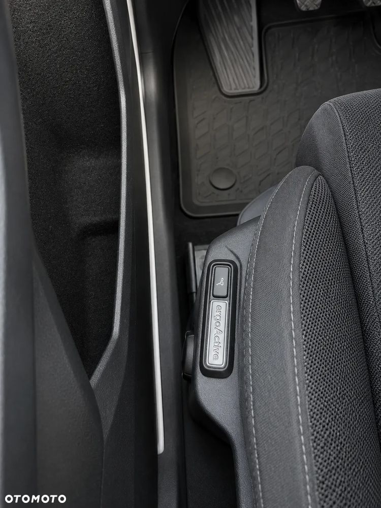 Volkswagen Tiguan - 17