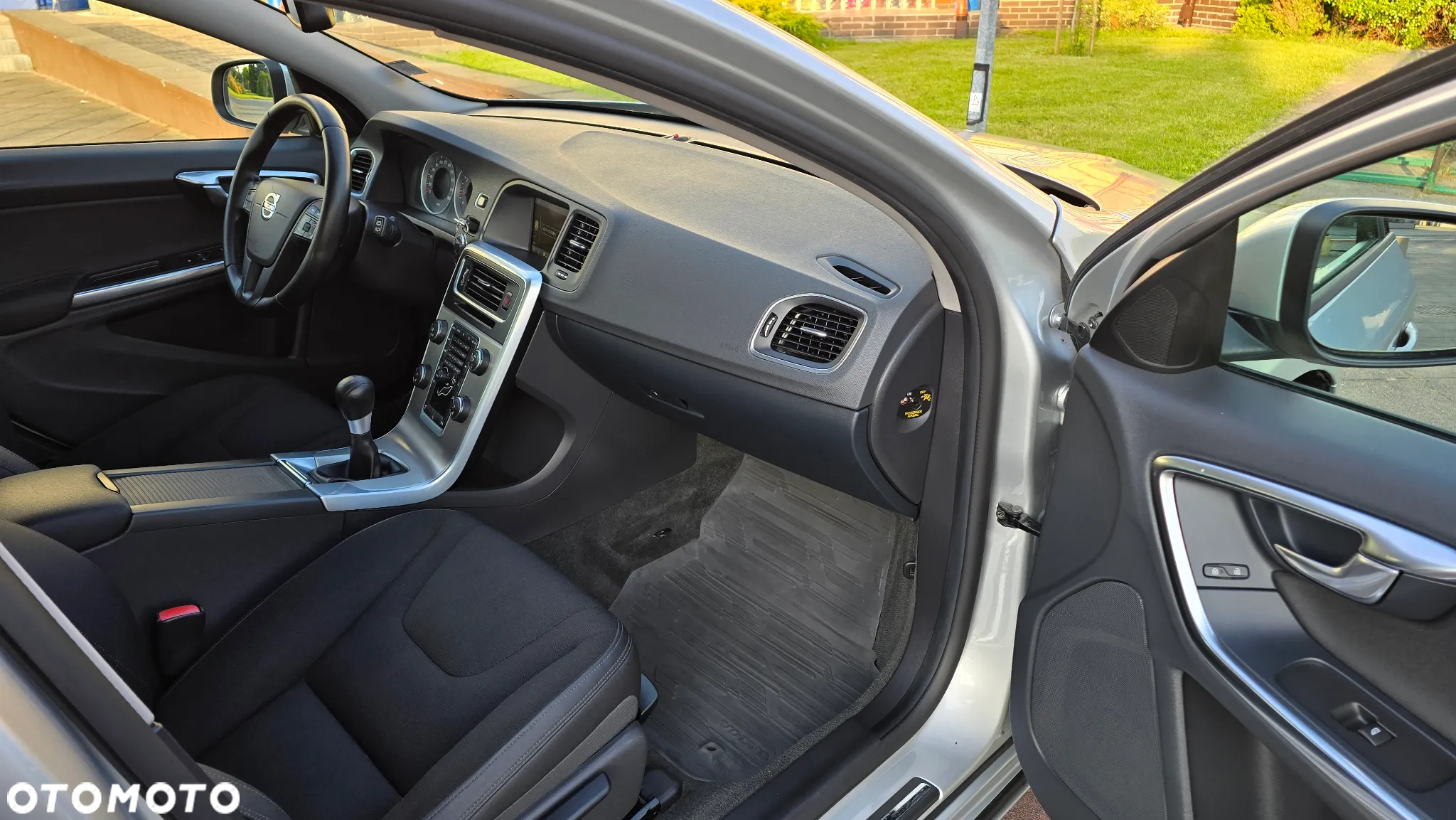 Volvo V60 - 11