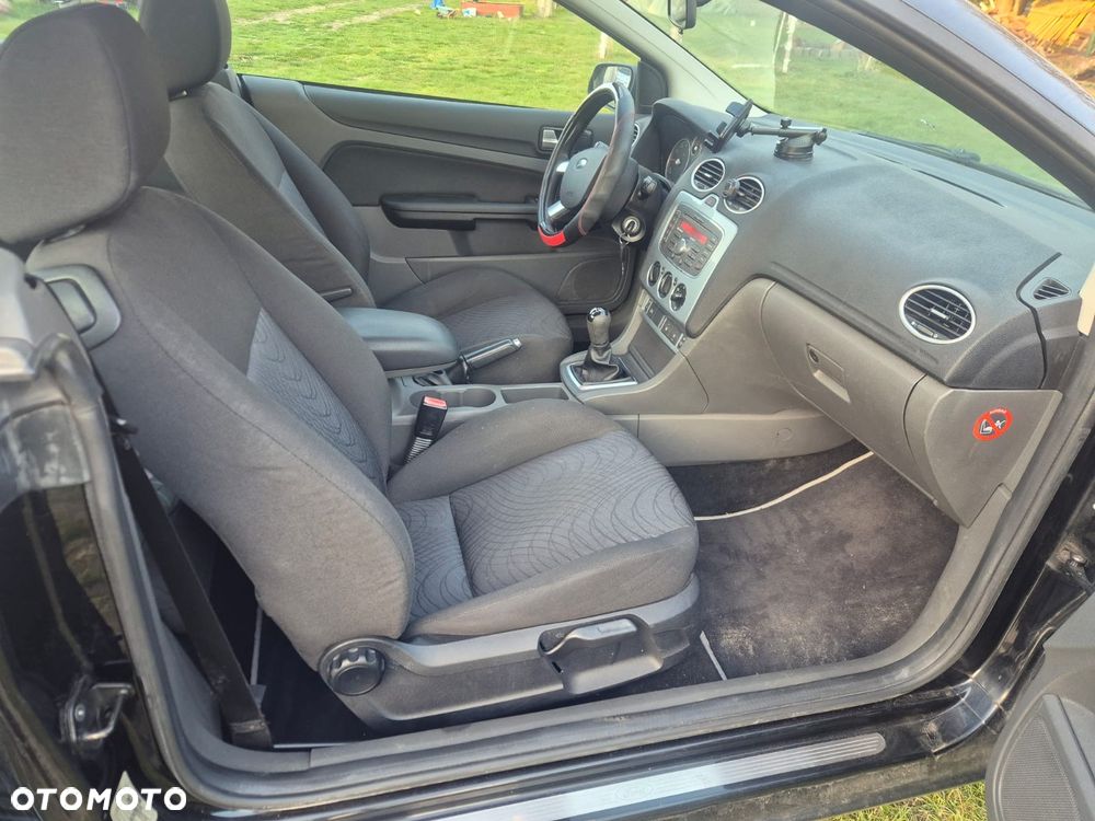 Ford Focus 1.6 Ambiente - 4