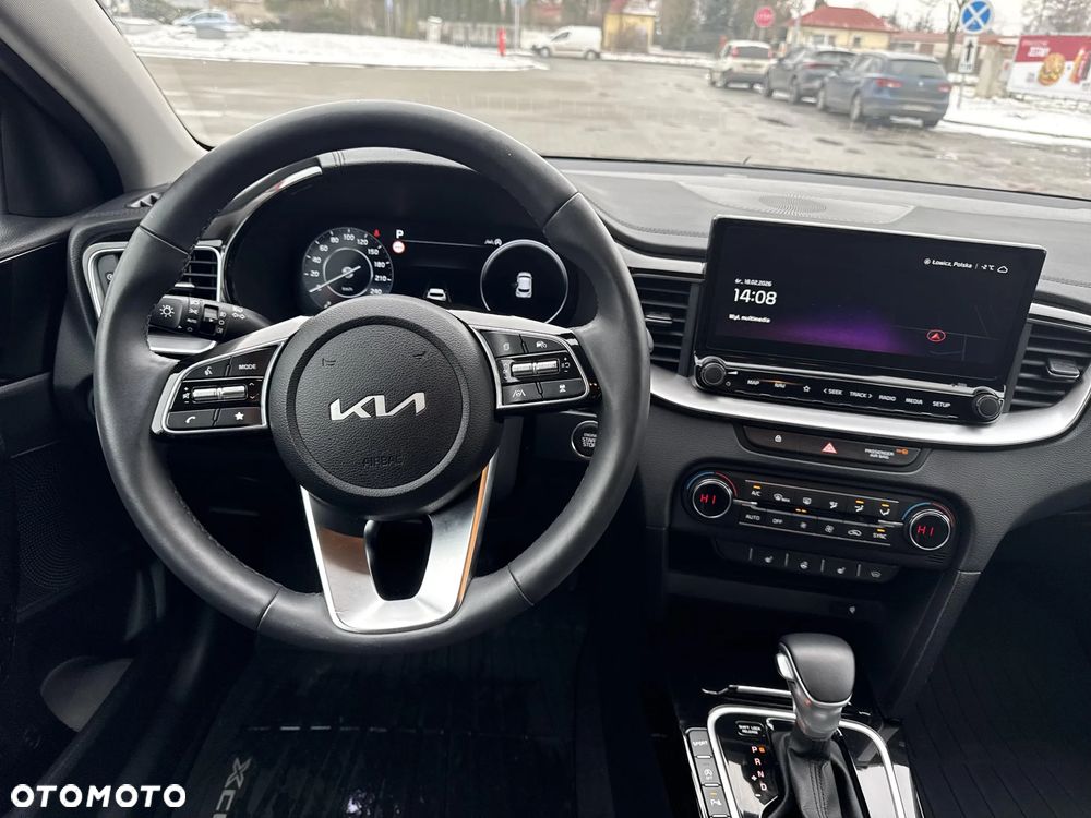 Kia XCeed 1.5 T-GDI Business Line DCT - 14