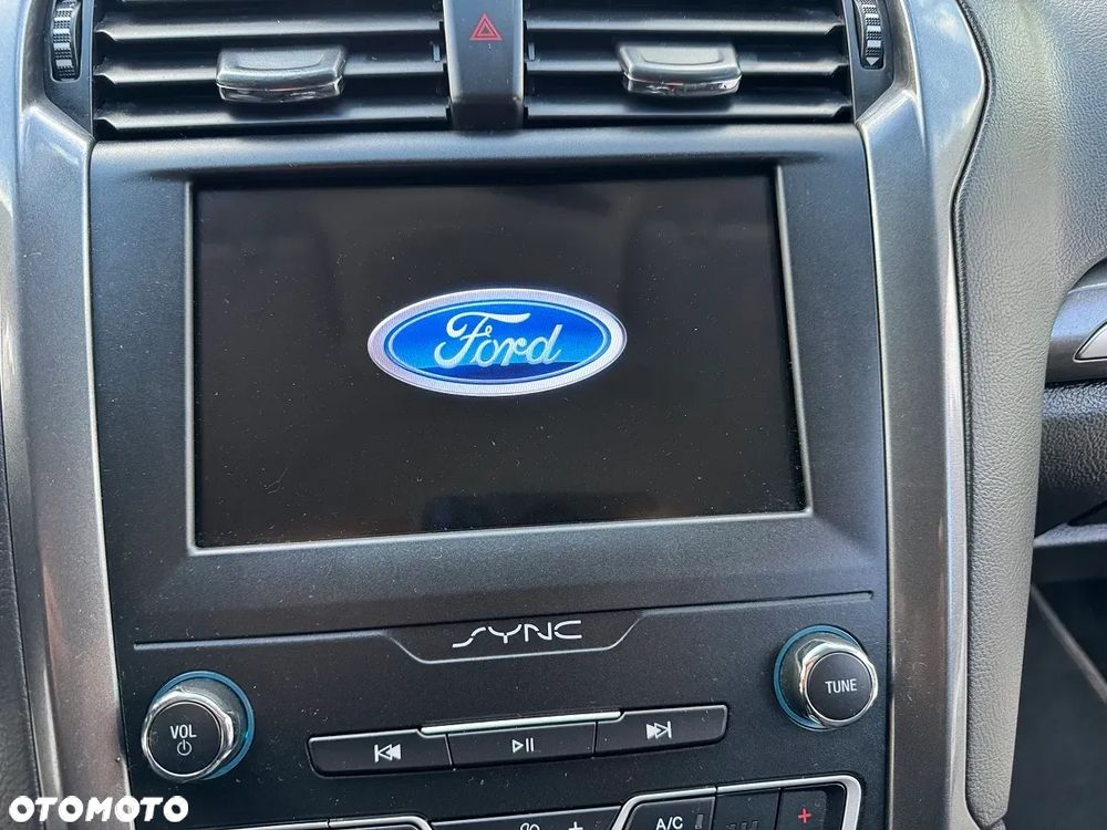 Ford Mondeo - 31