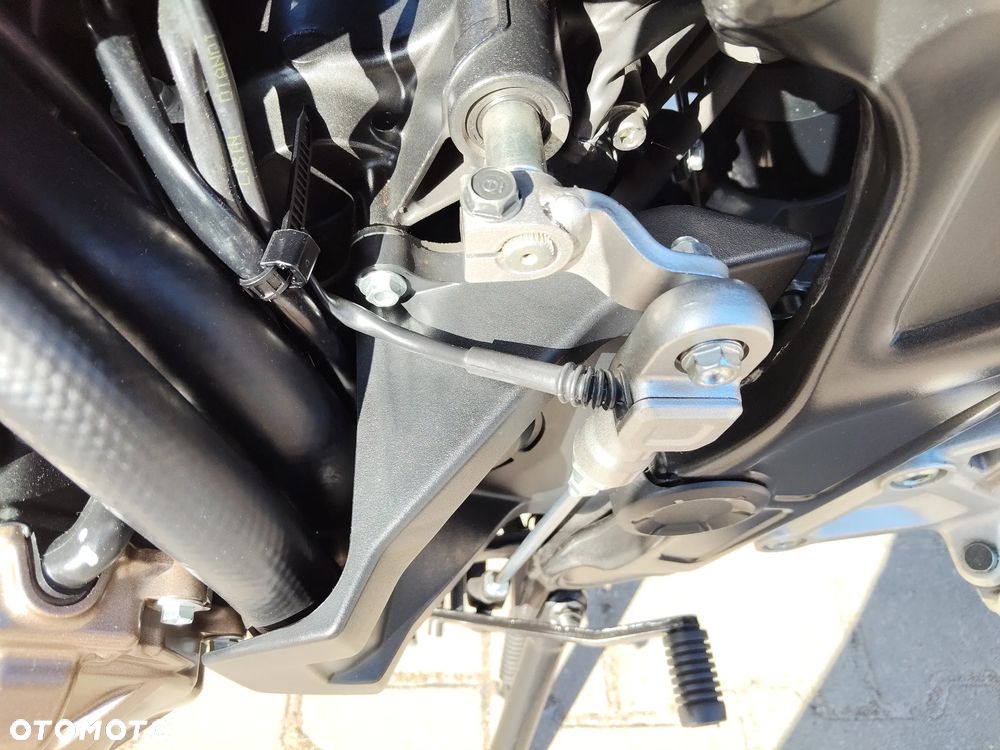 Honda CB - 22