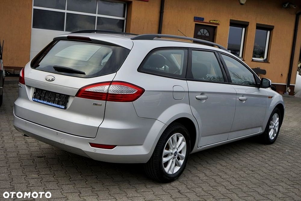 Ford Mondeo SW - 7