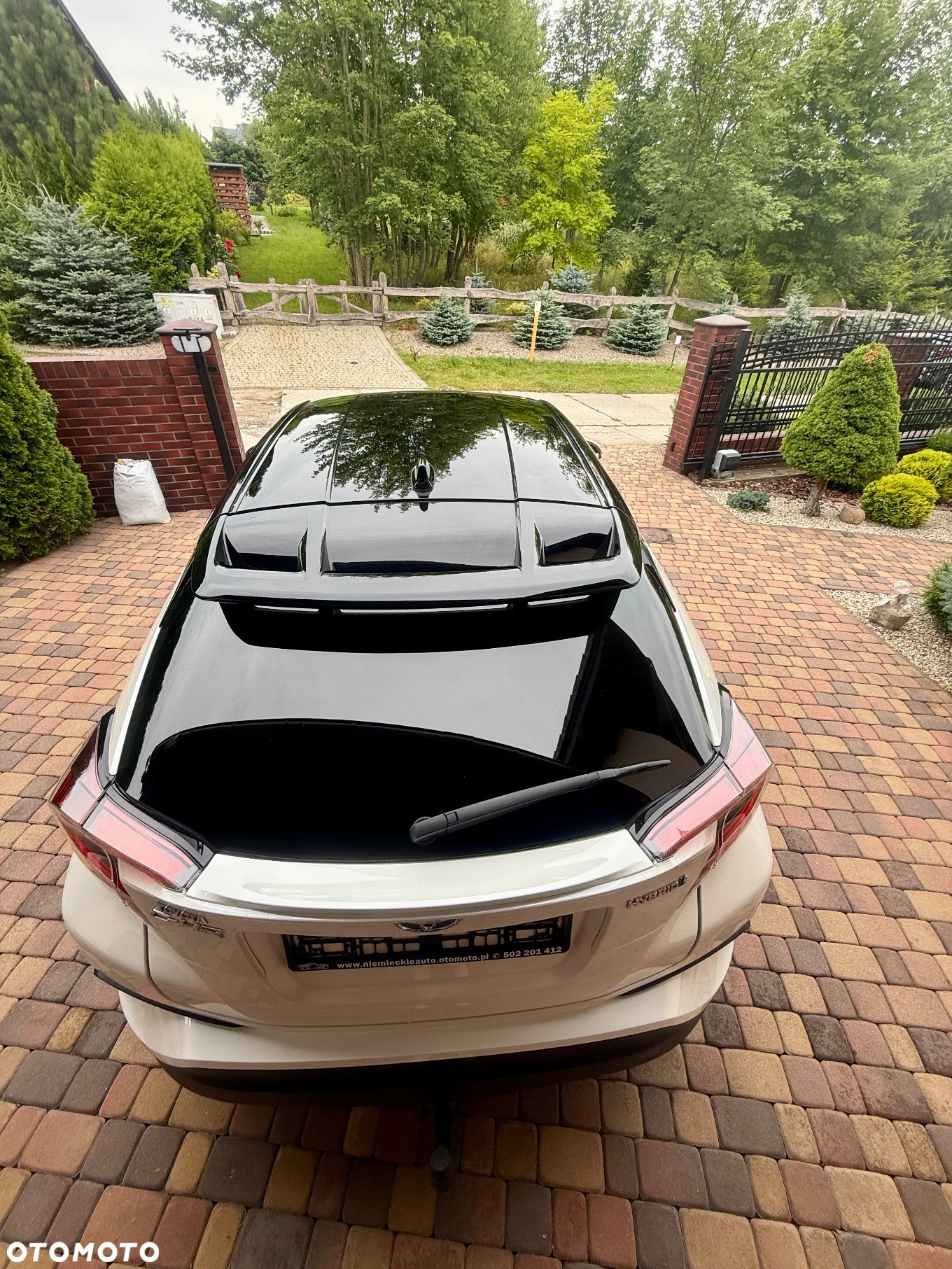 Toyota C-HR Hybrid Style Selection - 7