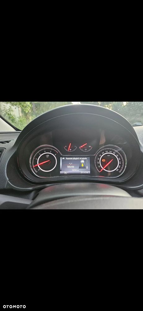 Opel Insignia 1.6 CDTI - 10