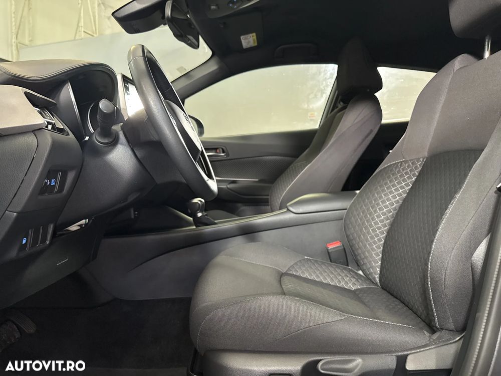 Toyota C-HR - 23