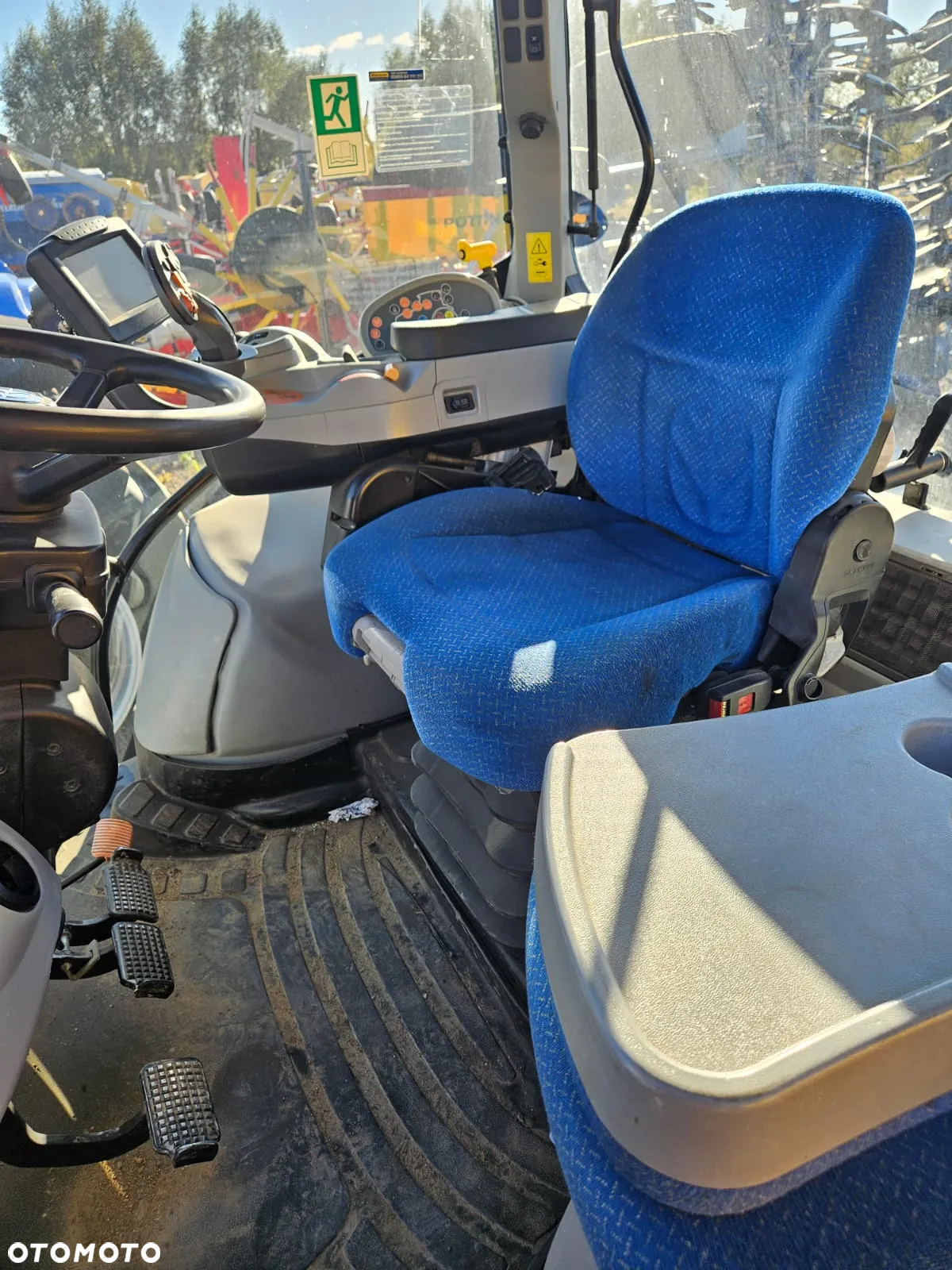 New Holland T7.210 AC - 4