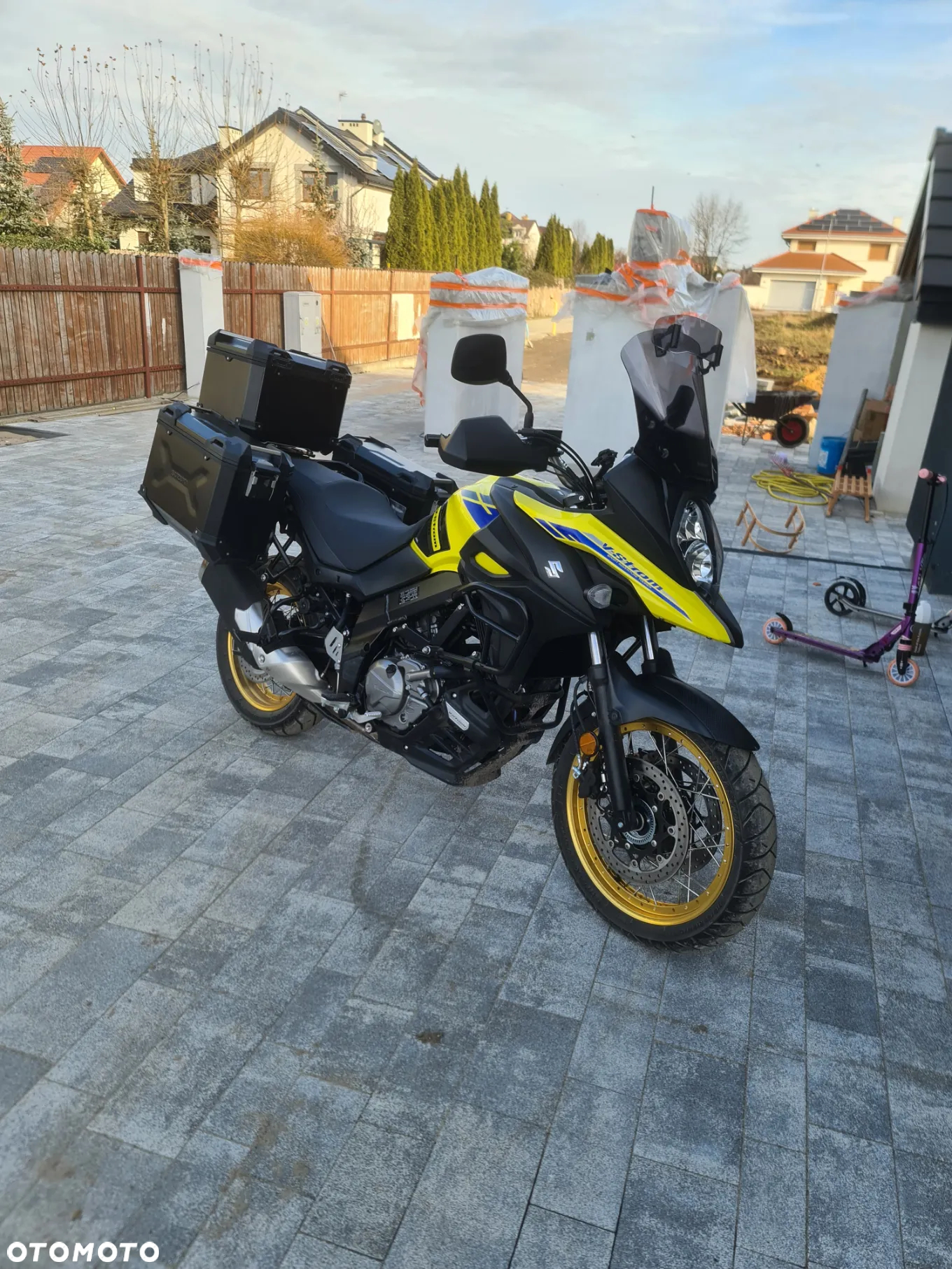 Suzuki V-STROM - 2
