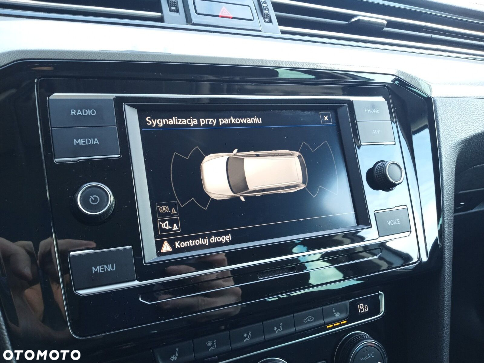 Volkswagen Passat 2.0 TSI Business DSG - 24