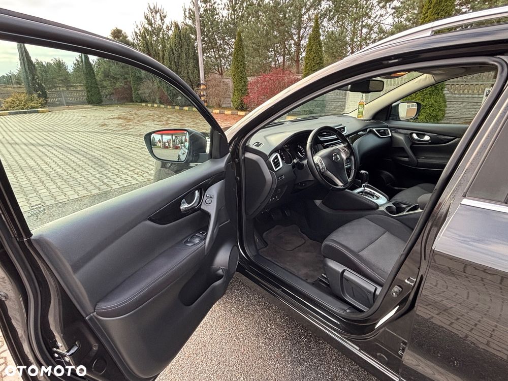 Nissan Qashqai 1.2 DIG-T Xtronic TEKNA+ - 25