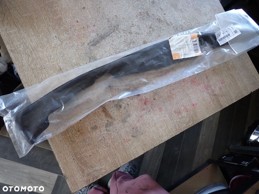 BMW X1 F48 F49 USZCZELKA DRZWI PRAWY TYŁ 7349664 - 1