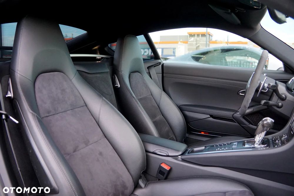 Porsche Cayman S PDK - 20